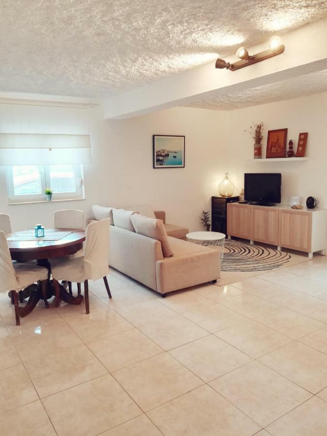 RažanacHouse For Rent Paola别墅 外观 照片