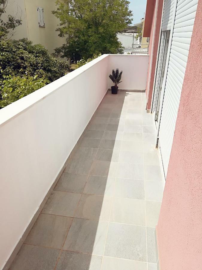RažanacHouse For Rent Paola别墅 外观 照片